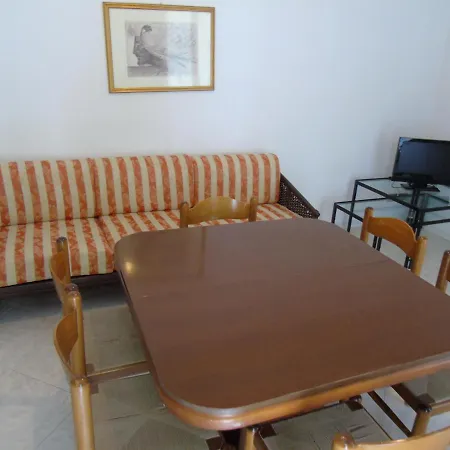 Condominio Ariston Apartment